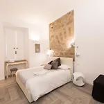 Gasthuis Tirso Sessantotto Boutique